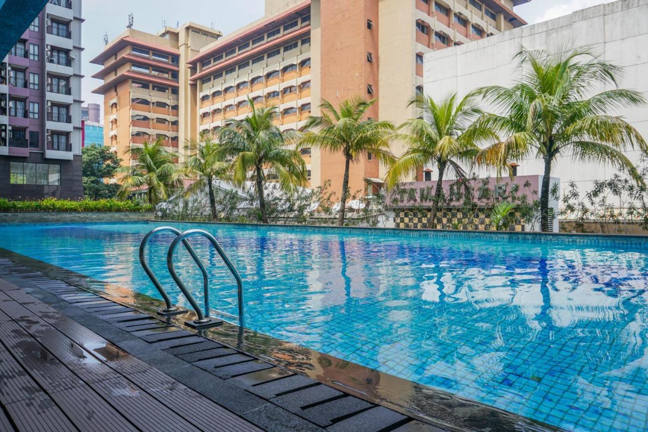 Homey And Modern Tamansari Semanggi 2Br Apartment By Travelio Jakarta Exterior foto